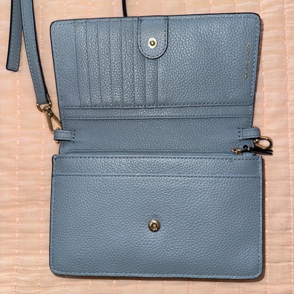 Michael Kors Blue Pebbled Leather Crossbody Bag - Picture 3 of 5